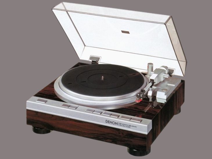 Direct drive turntable